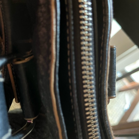 Fortuna Valentino black leather tote with shoulder strap - Picture 6 of 9